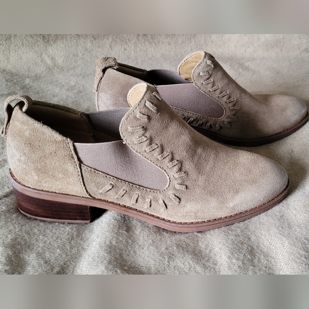 Montana Cortland Suede Stacked Heel Booties - Brown - Size 8 M.